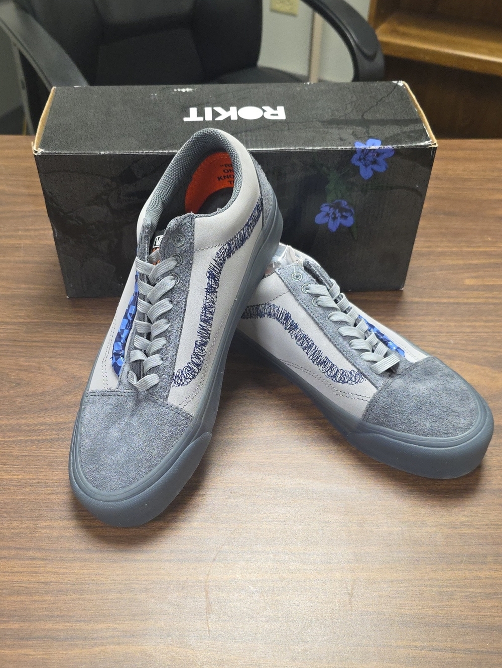 VANS Old Skool 36 DX x Rokit Shoes Sueded Gray Low VN0000SRBKU Men's Size 10 New
